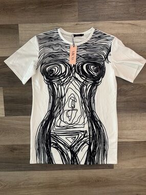 MICA S White Short-Sleeve Graphic Tee